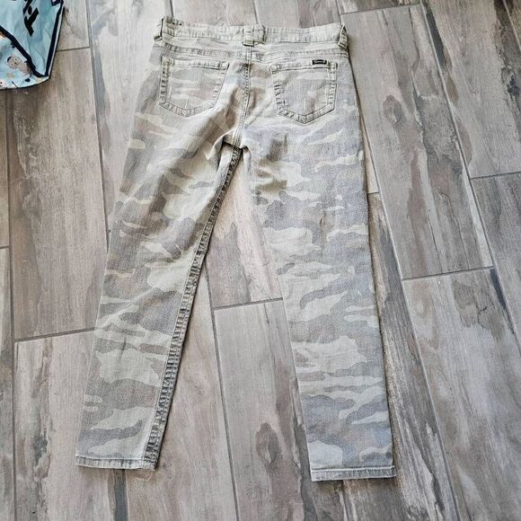 Seven7 Skinny Camo Jeans - Picture 7 of 8